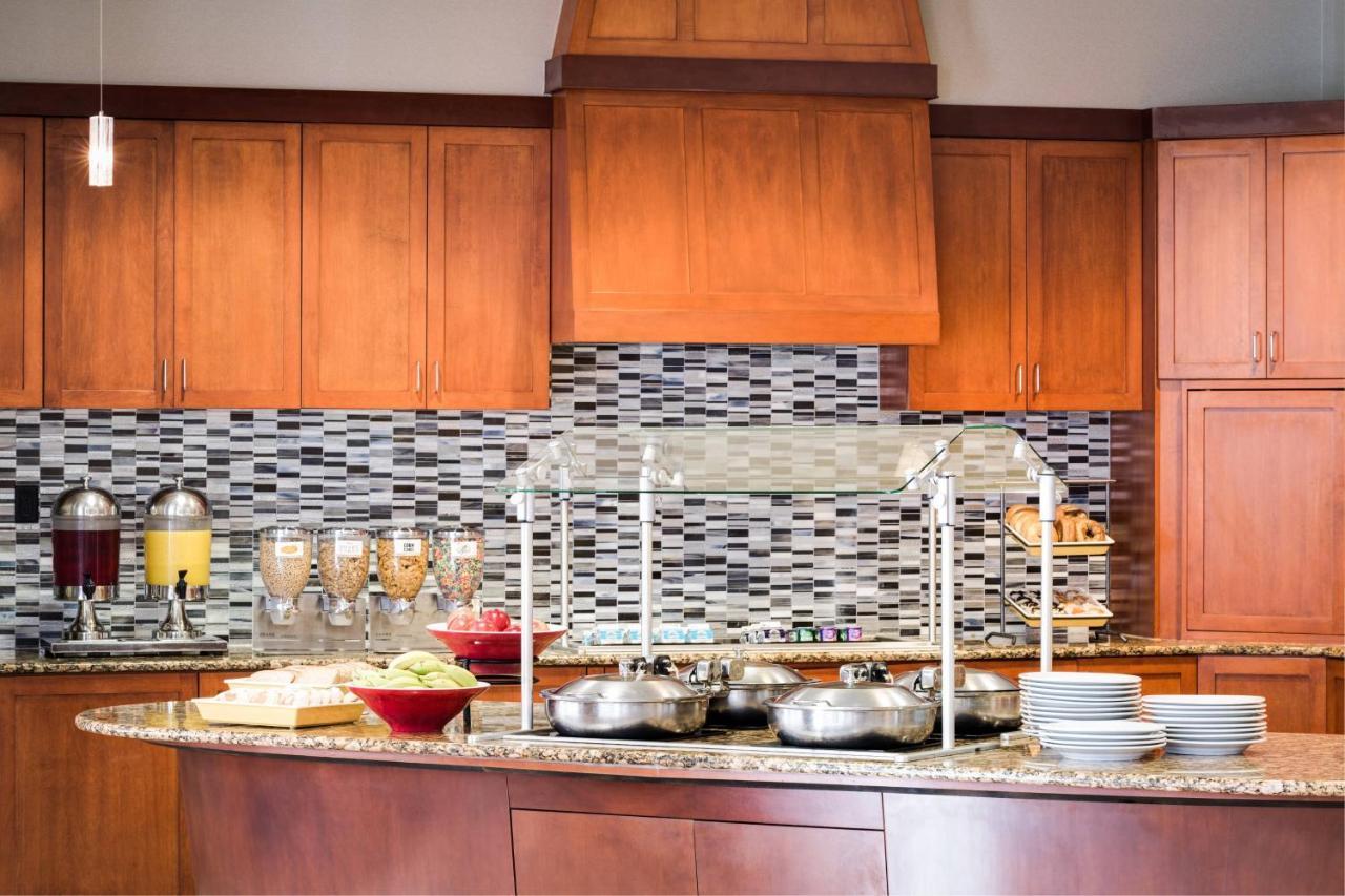 By Marriott Washington, D.c. Area Hotel National Harbor