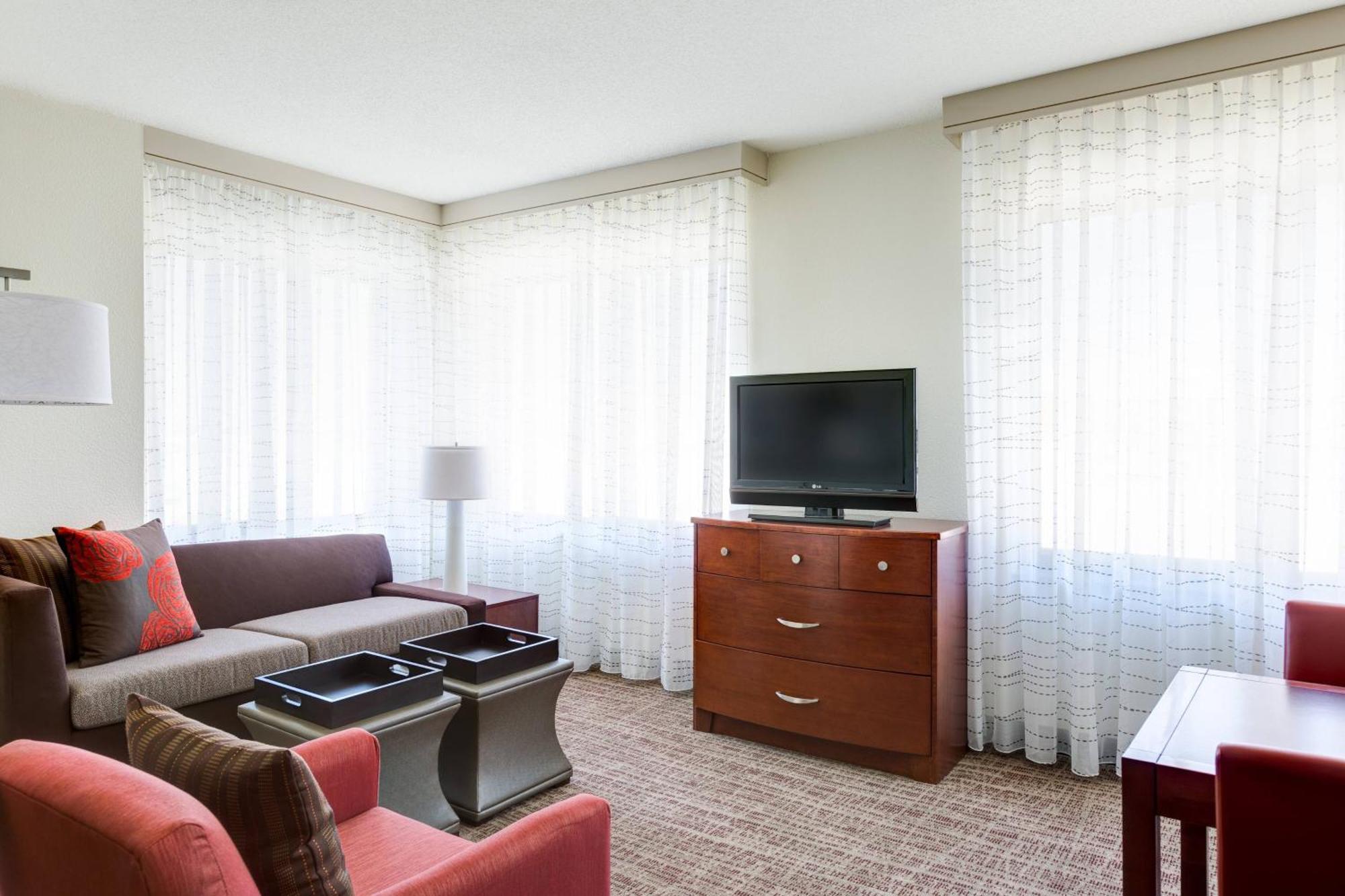 By Marriott Washington, D.c. Area Hotel National Harbor