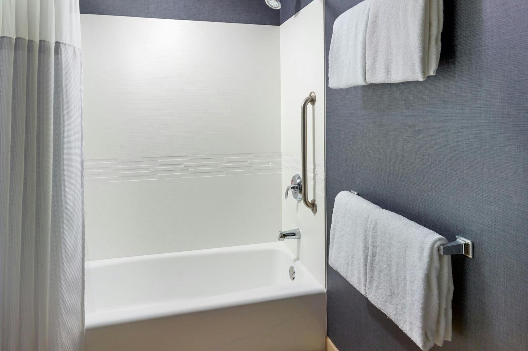 By Marriott Washington, D.c. Area National Harbor